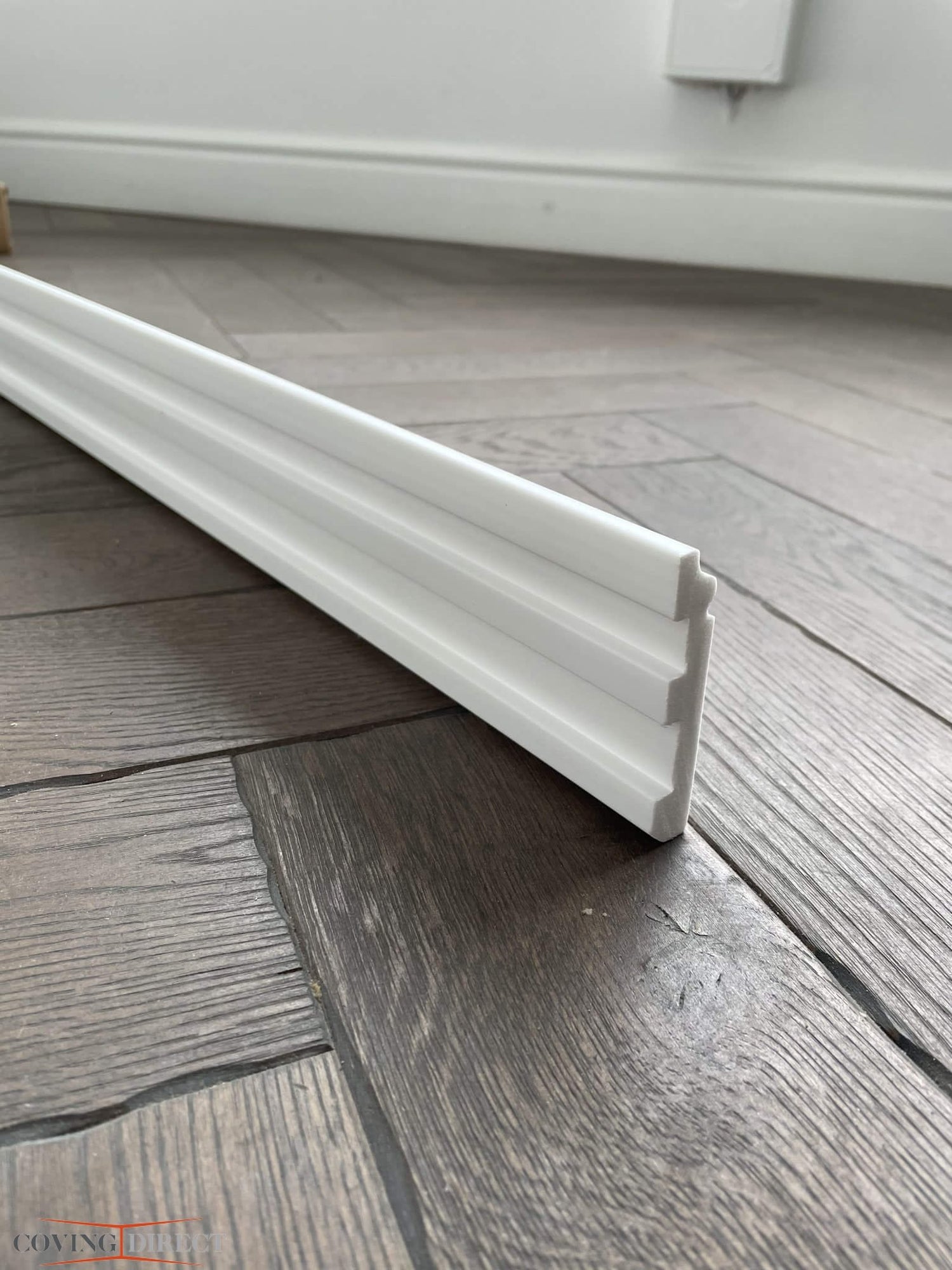 MD018P - Skirting Board on a wooden floor