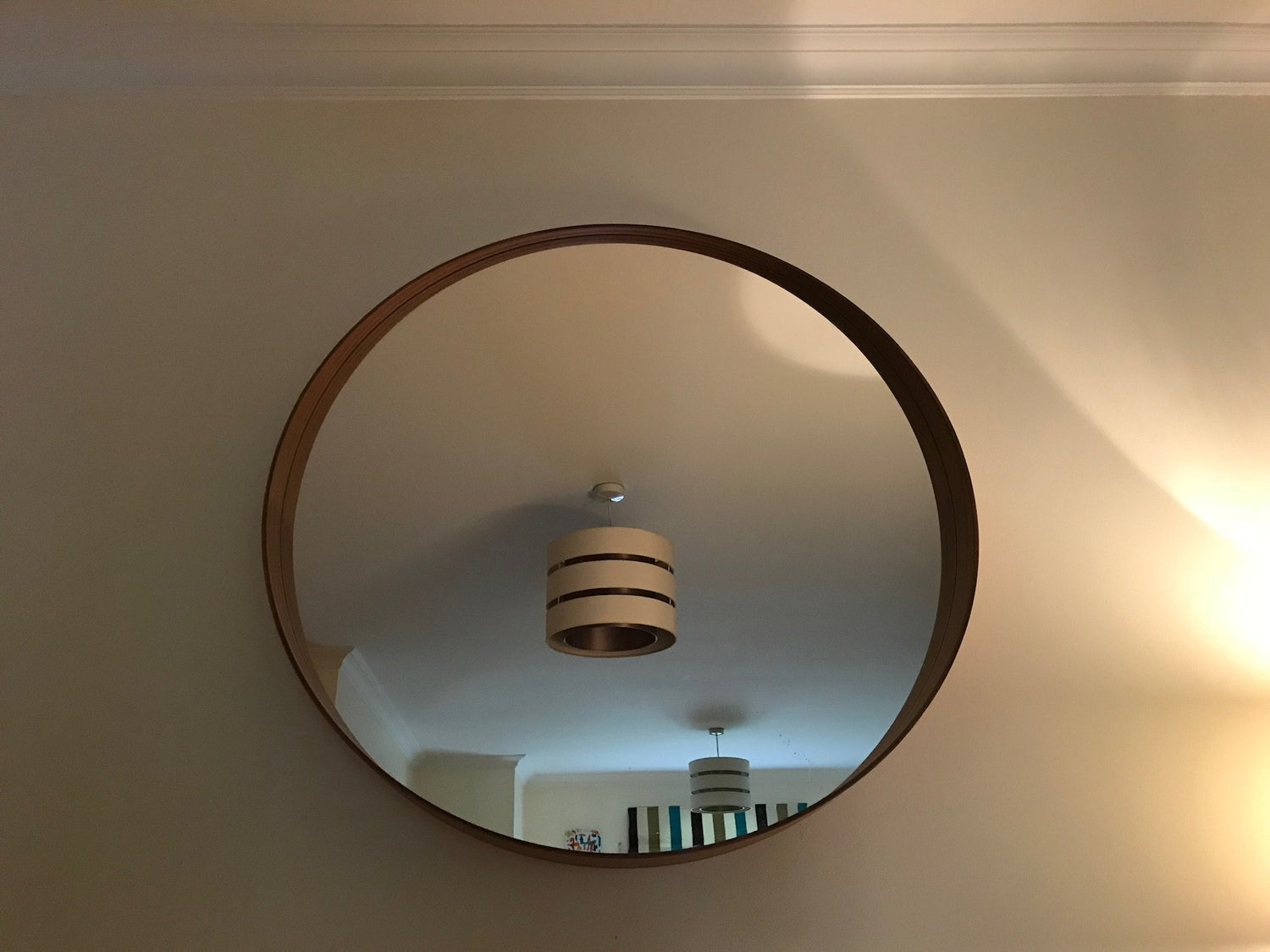 MD367 - Lightweight Coving above a mirror